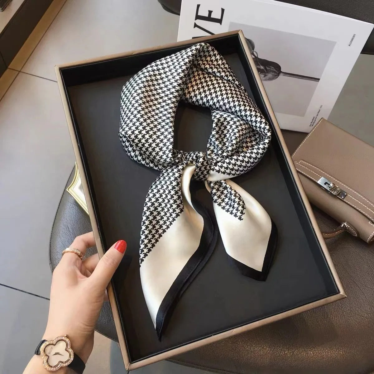 Finessor Signature Scarf