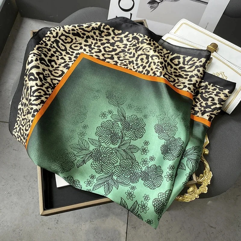 Finessor Signature Scarf